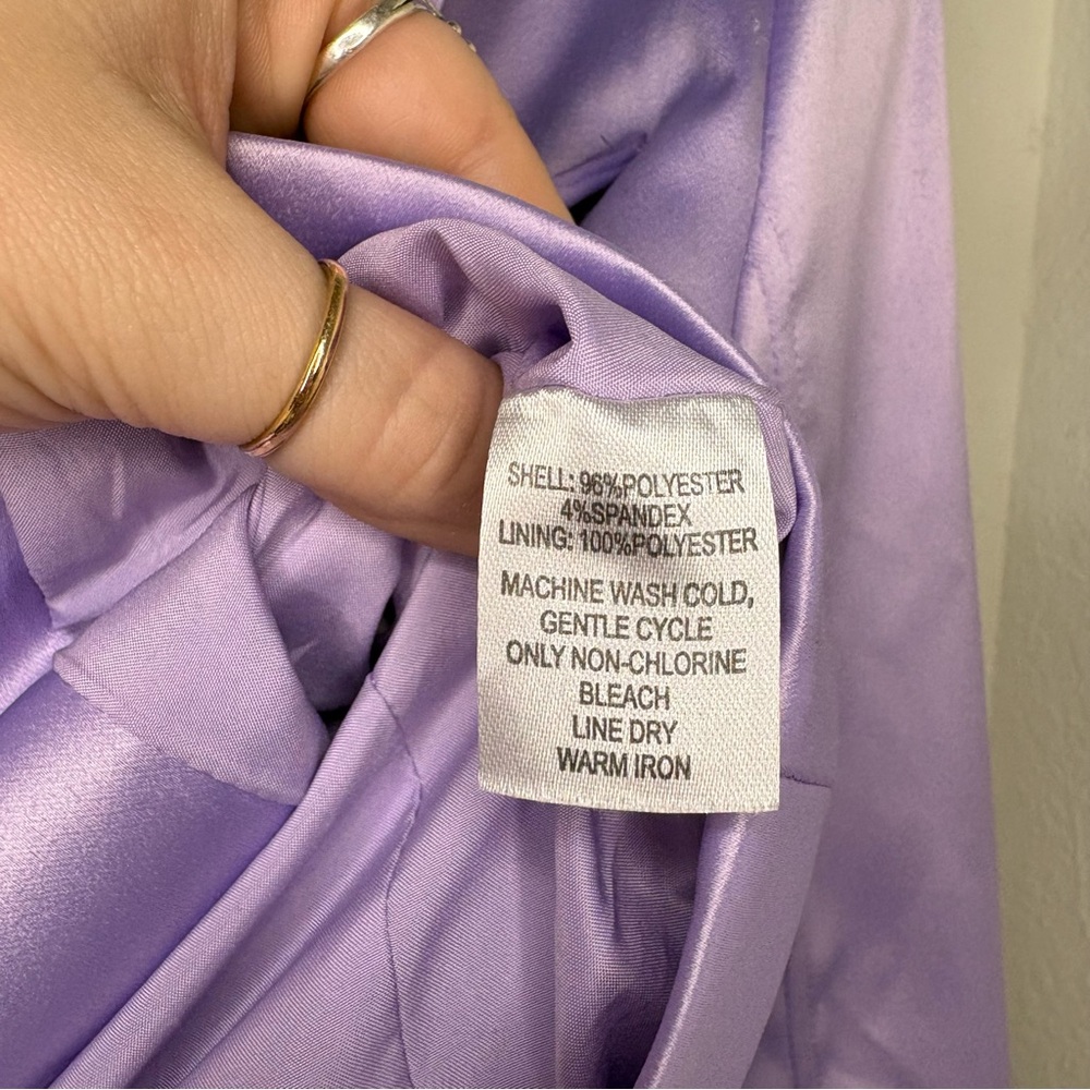 House of Harlow 1960 Gianna Cropped Satin Blazer in lilac - Picture 5 of 10
